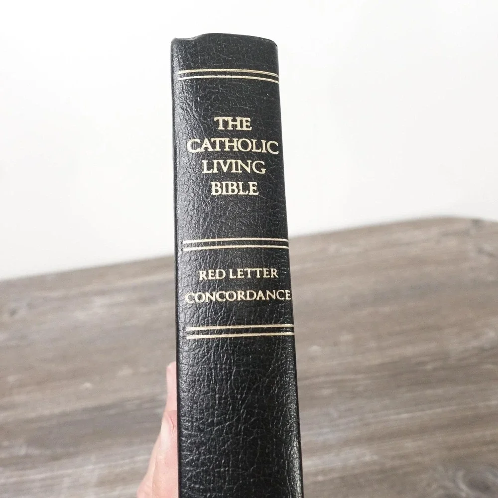 Vintage Catholic Living Bible Red Letter Concordance Black Faux Leather Tyndale‎